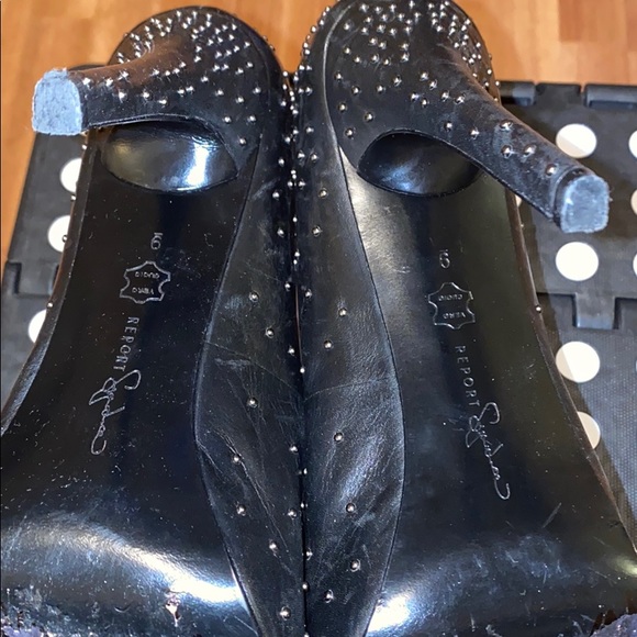 Report Signature Studded Leather Pumps👠 - Picture 9 of 9